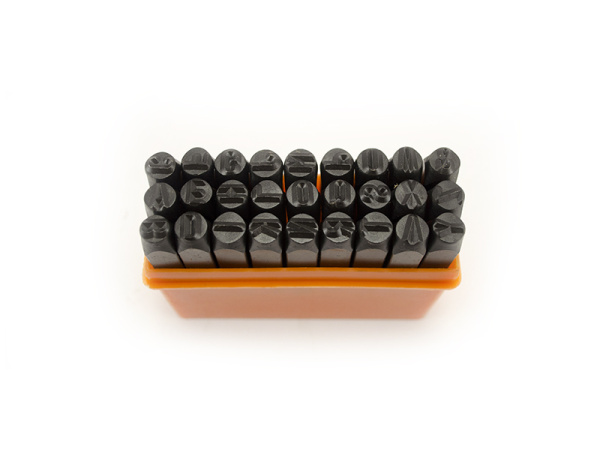 Клеймо буквенное 6 сталь 27 шт (латинский шрифт) Клеймо буквенное 6 сталь 27 шт (латинский шрифт)